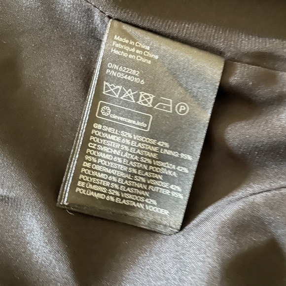 H&M fitted black women’s blazer - Picture 3 of 6